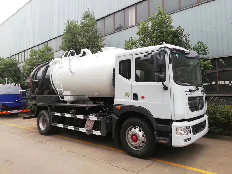 國六東風多利卡D9吸污車