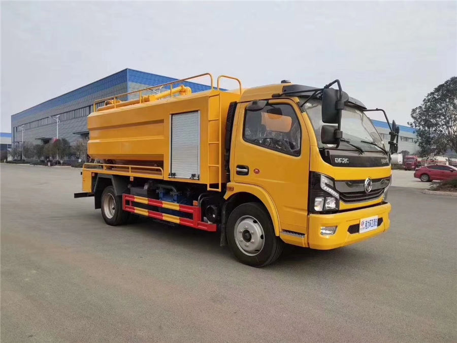 國(guó)六東風(fēng)大多利卡清洗吸污車