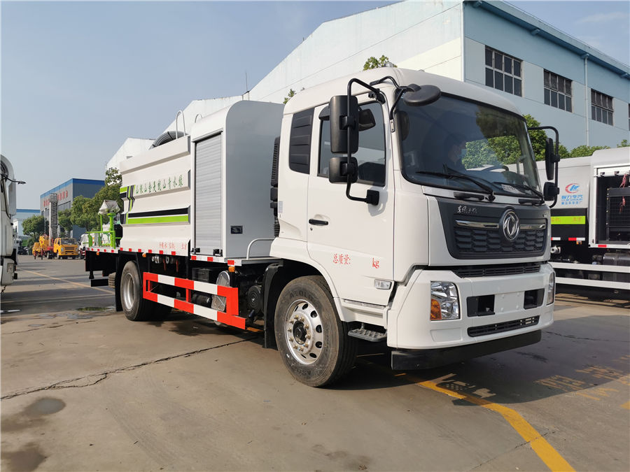 國(guó)六東風(fēng)天錦多功能抑塵車