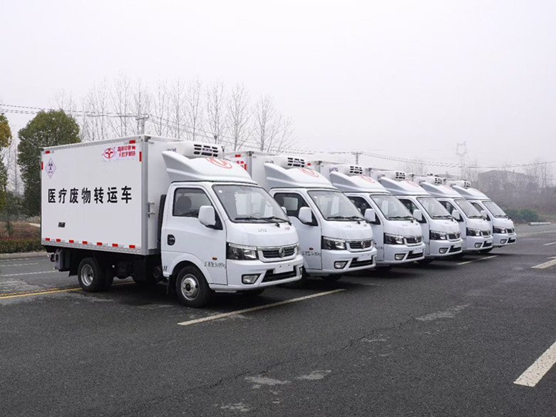 抗擊疫情，東風途逸藍牌醫療廢物轉運車推薦！