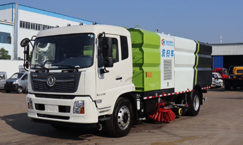 天錦清洗掃路車助力美化城市環境