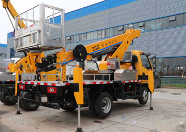 藍牌23米伸縮臂高空作業車性能特點及優勢