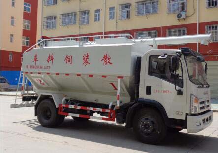 國六東風多利卡散裝飼料運輸車